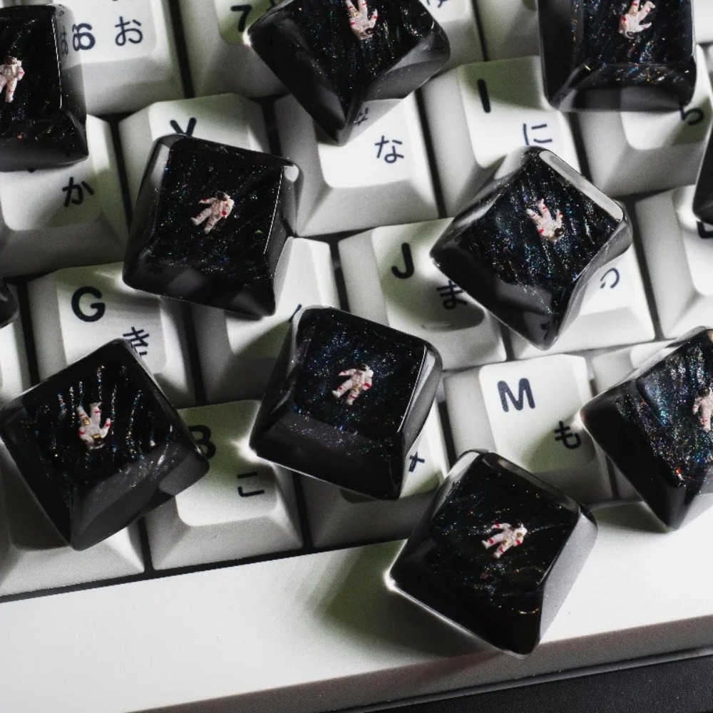Artisan Keycap Astronaut Resin - đánh giá và giá Gaming Accessories Korea
